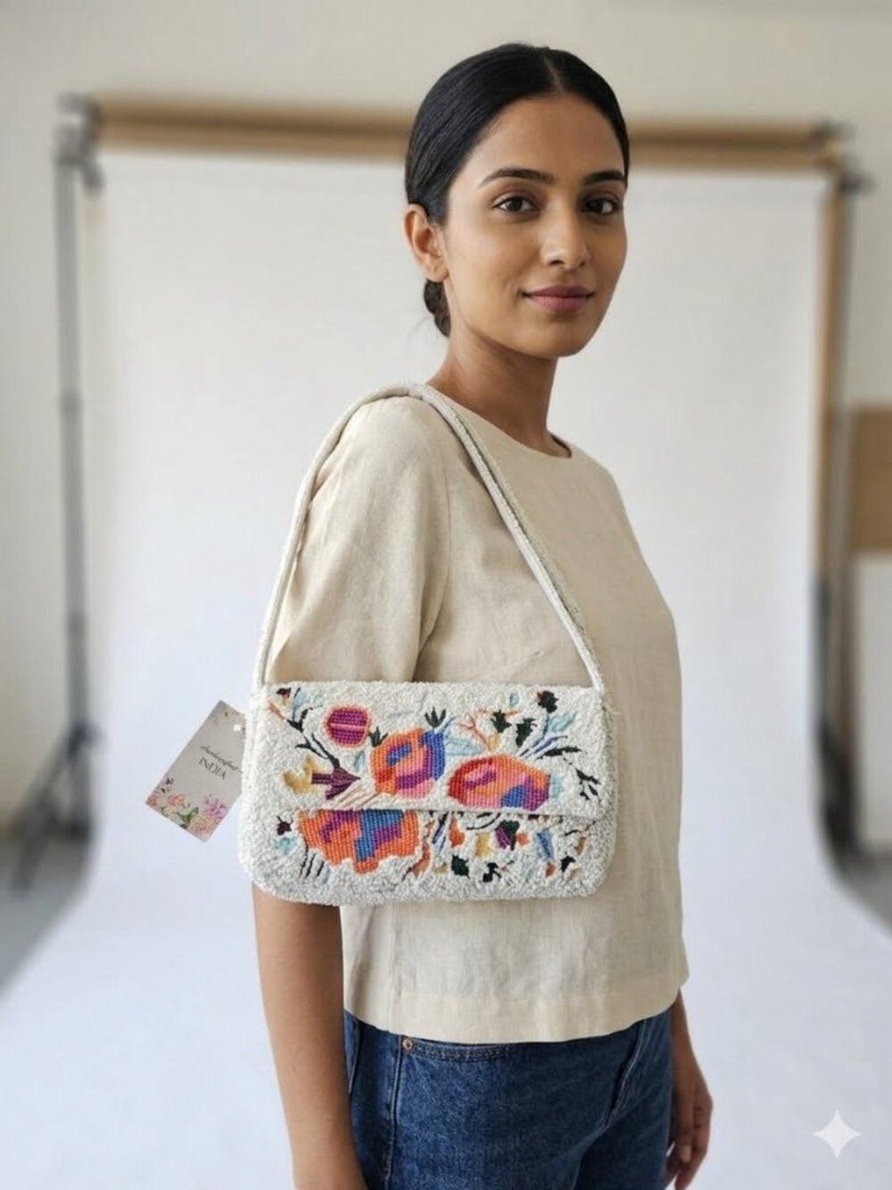 NWT Handcrafted in India Viral Beaded Floral Shoulder Bag – Boutique Style